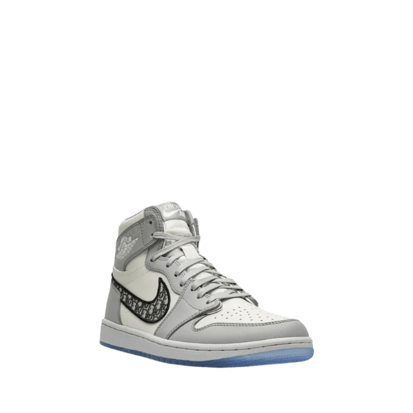 Air Jordan 1 Retro High x Dior Sneakers