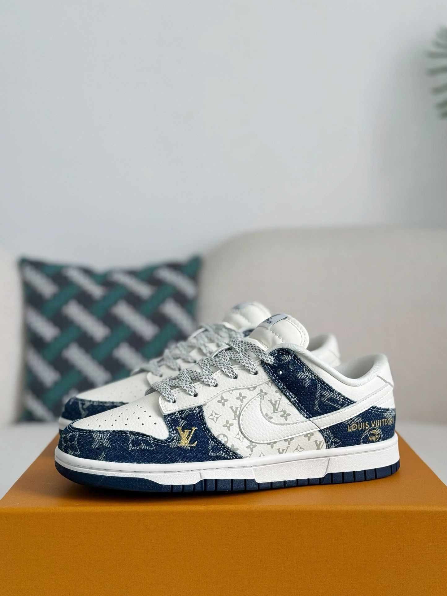 Louis Vuitton x Nike Air Jordan 1 Low "Monogram Denim" (Custom)
