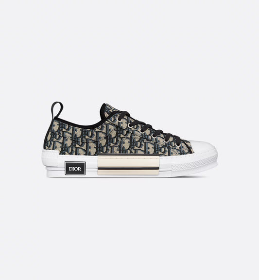 B23 League Low-Top Sneaker