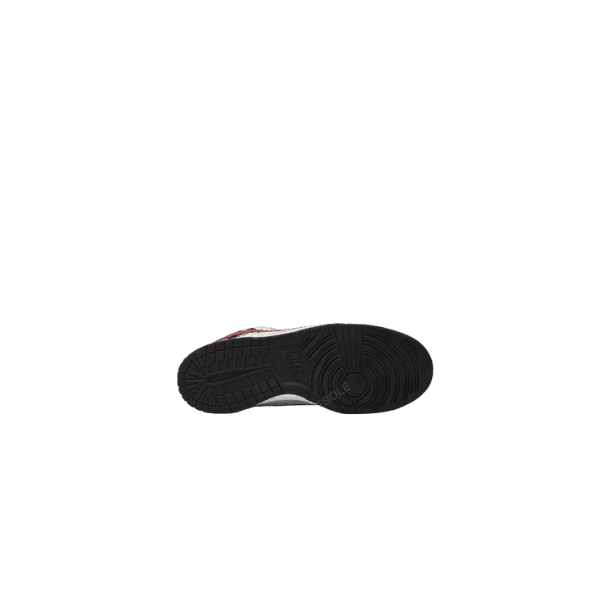 Nike SB Dunk Low 'Paris