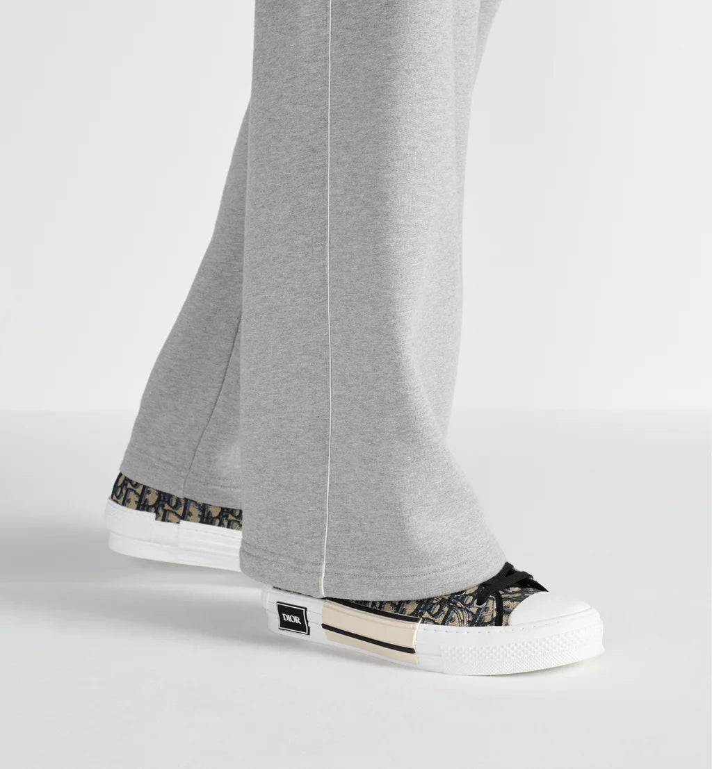 B23 League Low-Top Sneaker