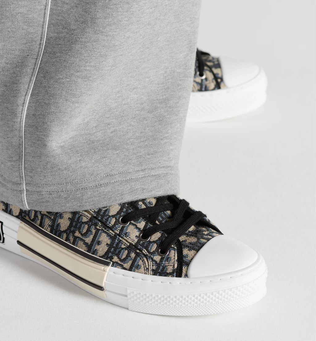 B23 League Low-Top Sneaker