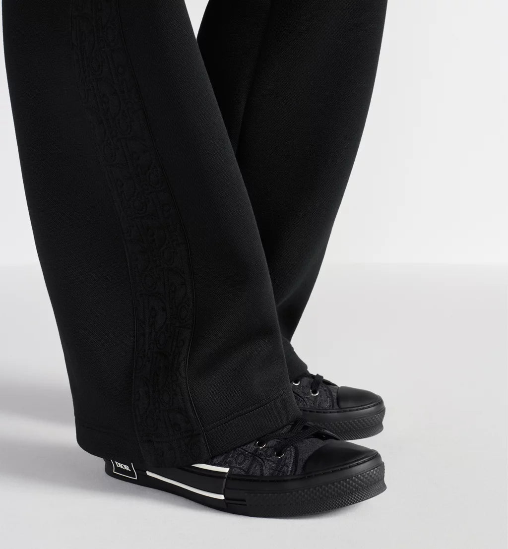B23 League High-Top Sneaker