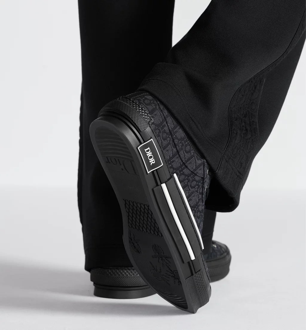 B23 League High-Top Sneaker