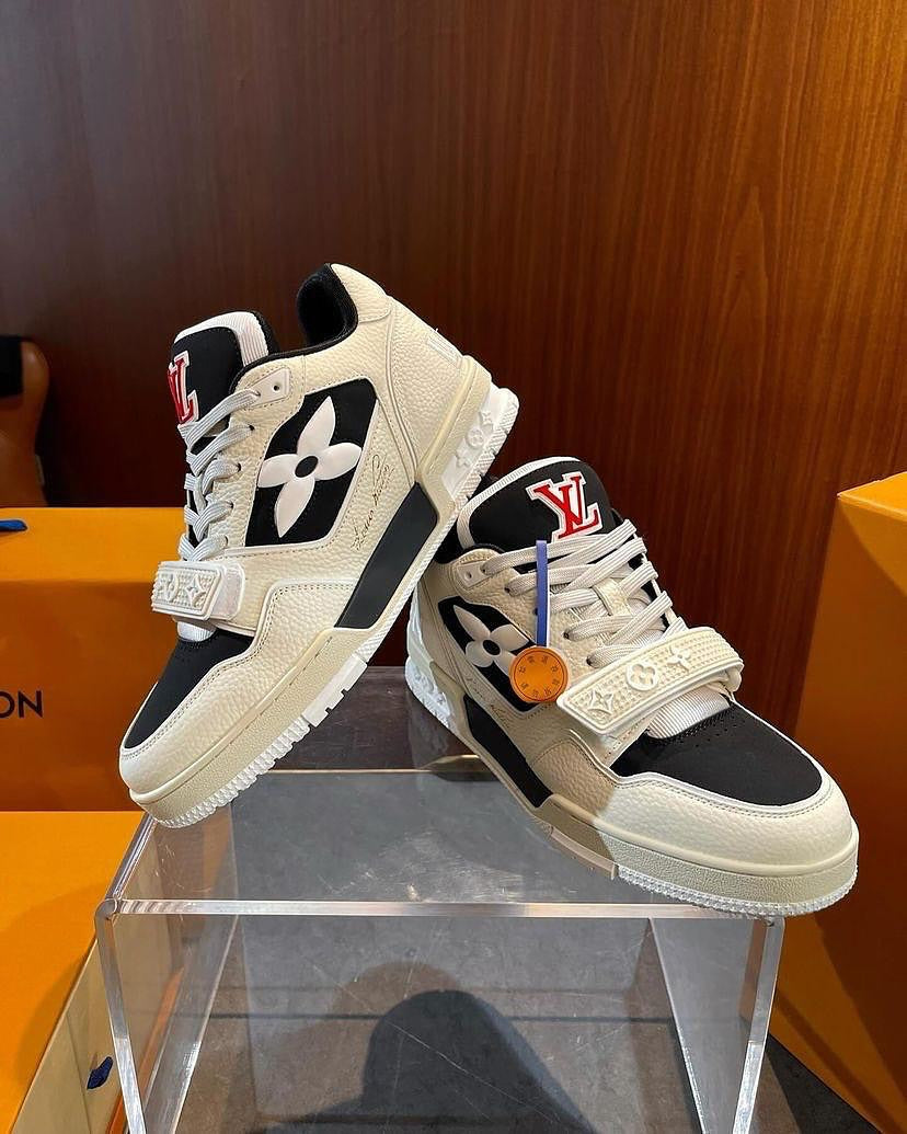 Louis Vuitton Sneaker ‘Black’