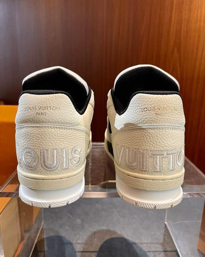 Louis Vuitton Sneaker ‘Black’