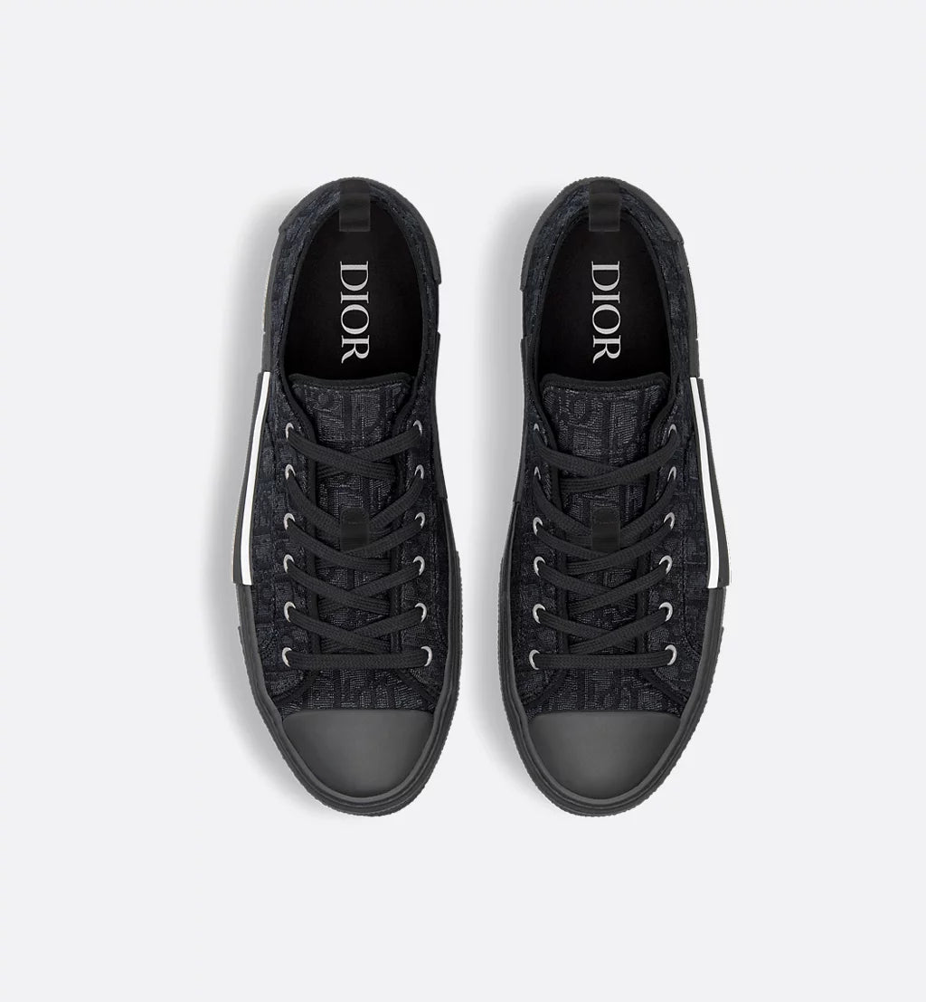 B23 League Low-Top Sneaker