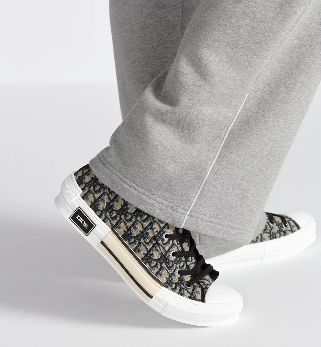 B23 League High-Top Sneaker