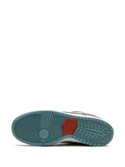 Nike SB Dunk Low “Big Money Savings” Sneakers