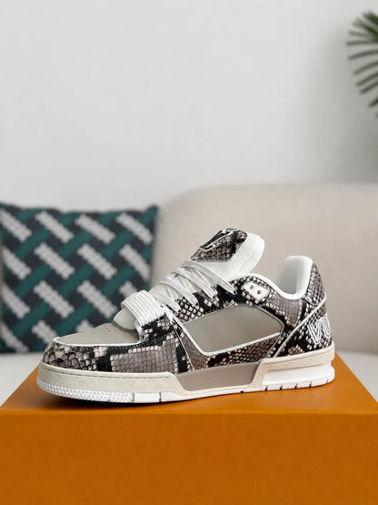 LV Trainer 'Brown'
