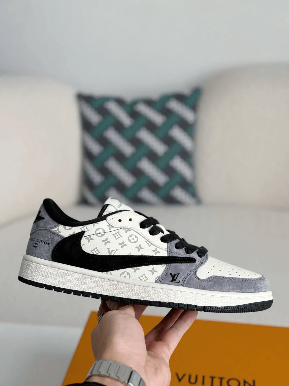 LV x Air Jordan 1 OG SP Travis Scott x Fragment Grey Black Sneaker